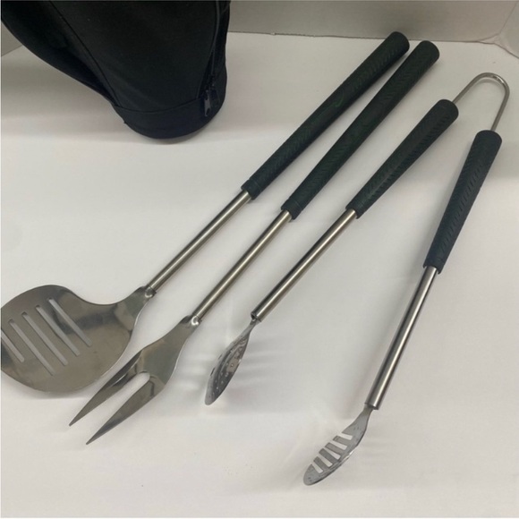 Golf Clubs and Bag Themed Grilling Set - Picture 4 of 6